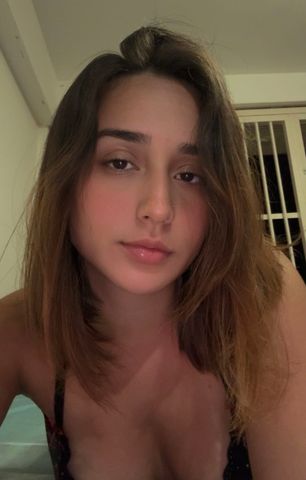 Venus, 27 — online now for video chat