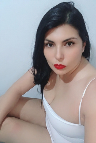 Ginna, 22 — online now for video chat